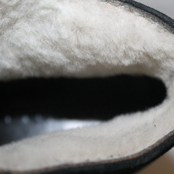 Burberry Made in Italy Faux Fur Lined Suede Stiletto Heel Booties Boot - Picture 8 of 9